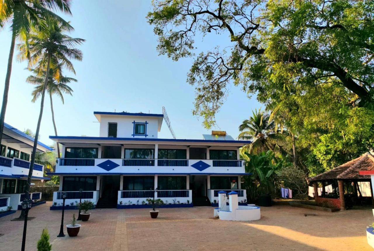 Anjuna Blue Resort Dış mekan fotoğraf